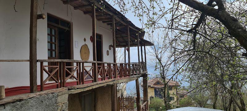 اقامتگاه بومگردی چام و چاشت