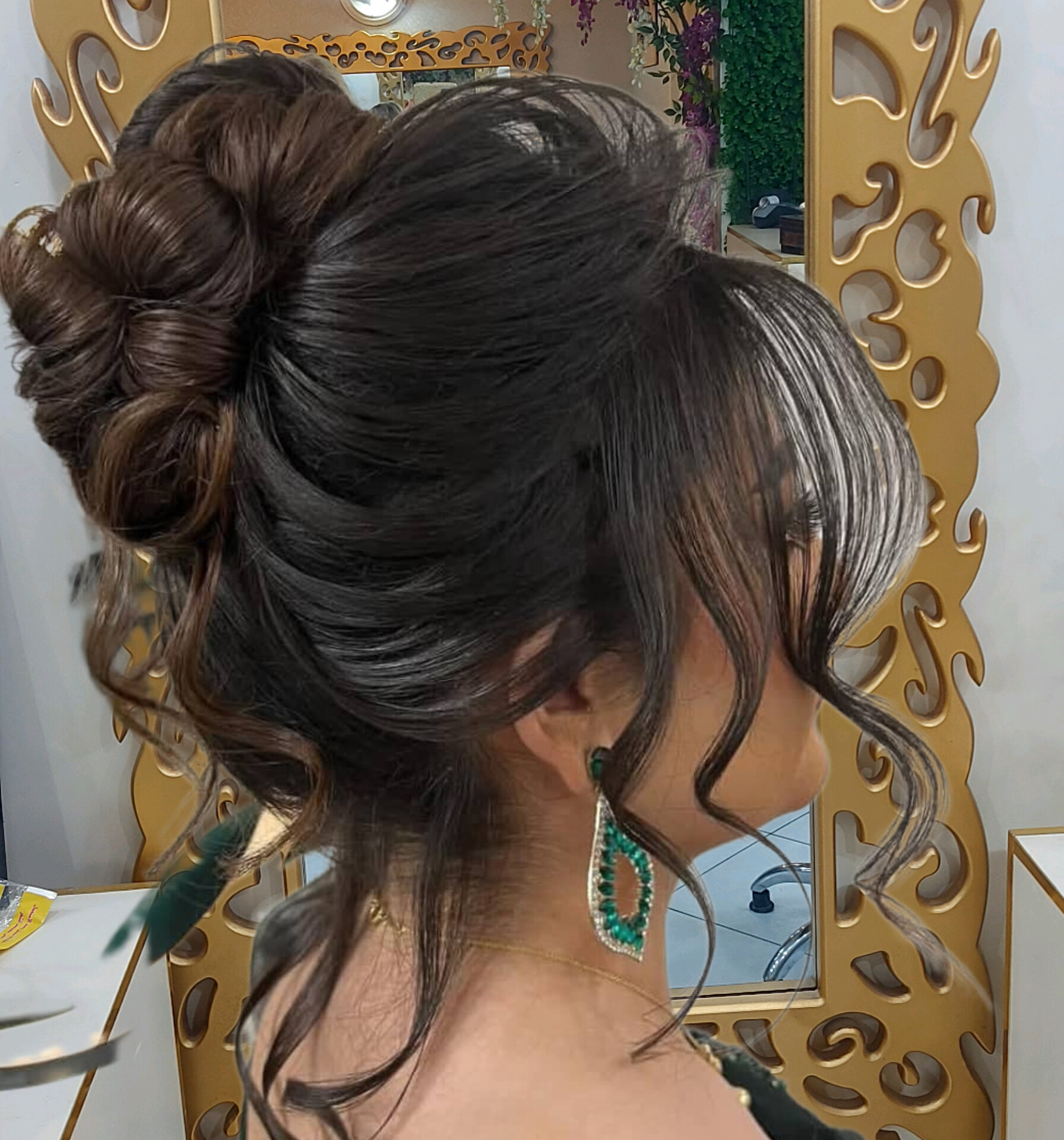 آرایشگاه زنانه رخ پردازان