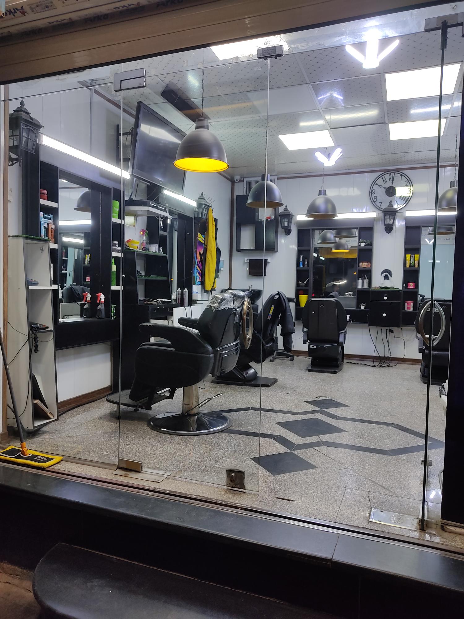 آرایشگاه مردانه ماهان ۲