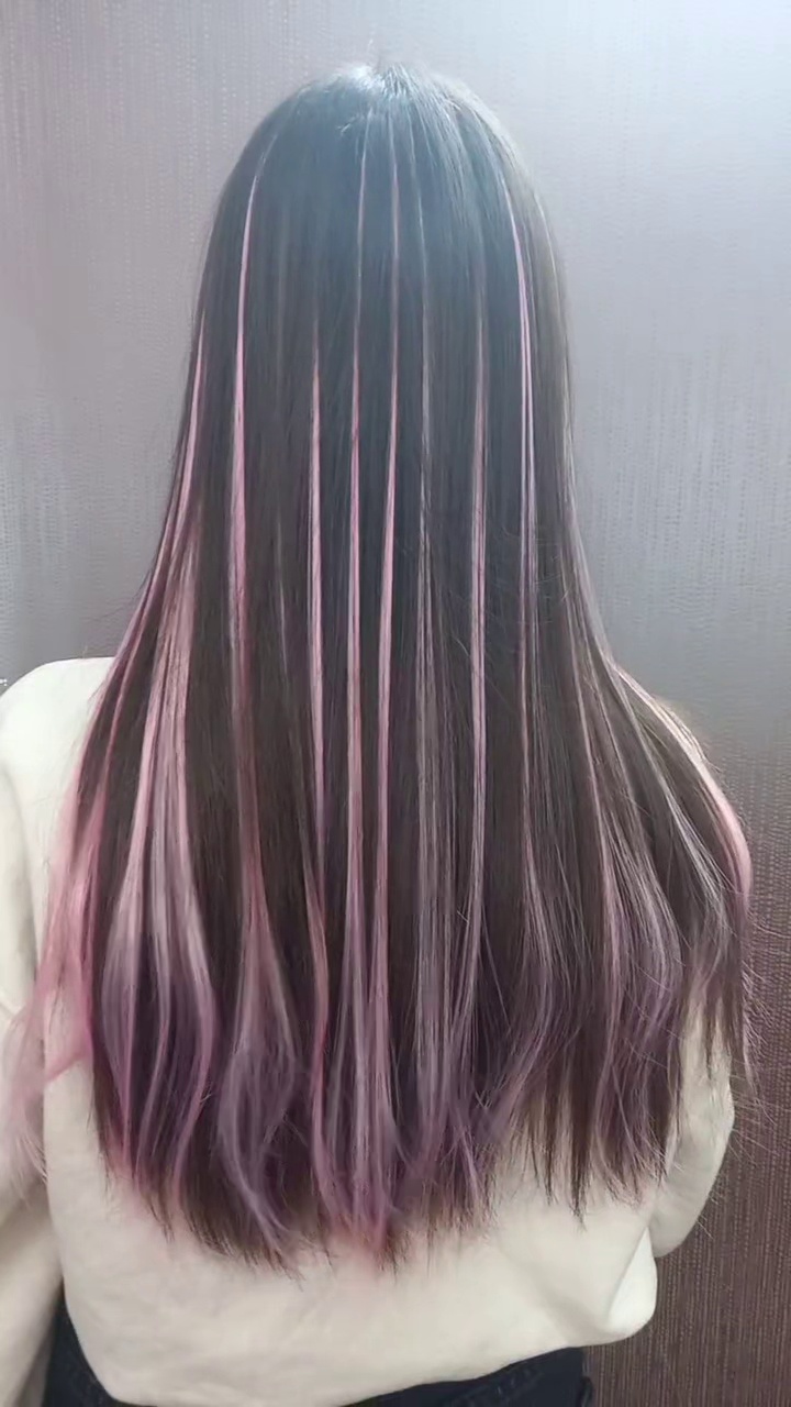 خدمات تخصصی اکستنشن مو گلرخ تبریز