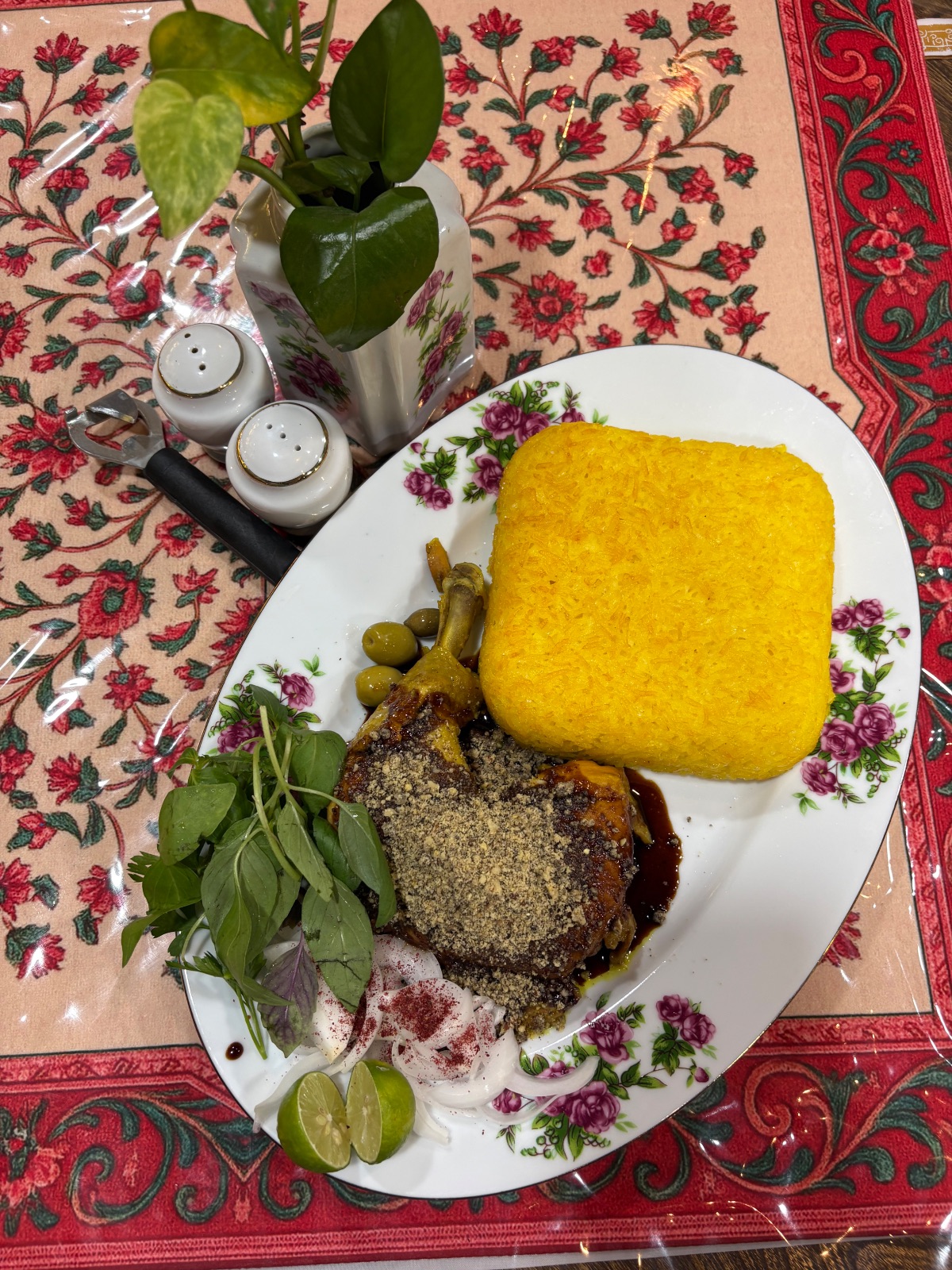 رستوران تچین مجید