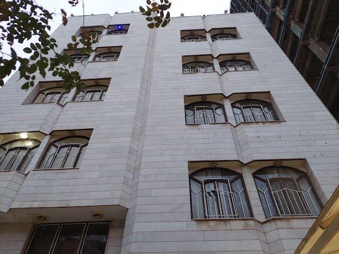 Akhavan Apartment Hotel