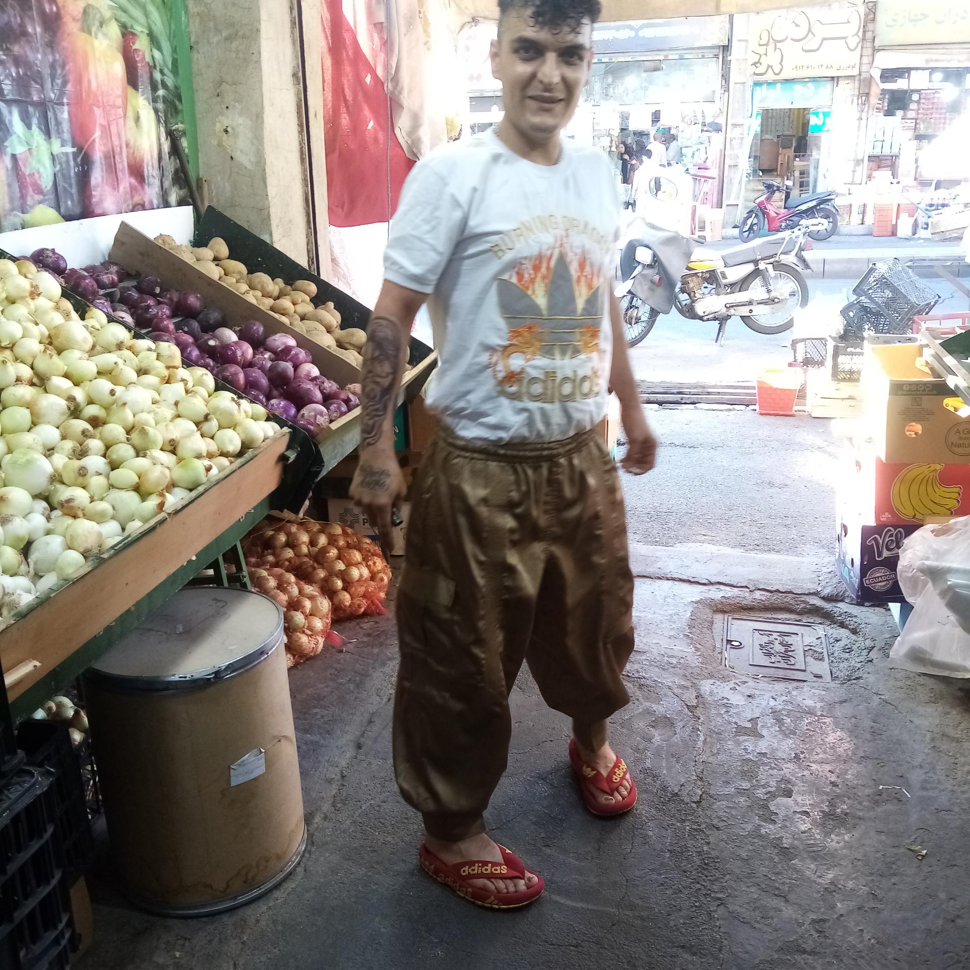 سبزی مارکت سارا