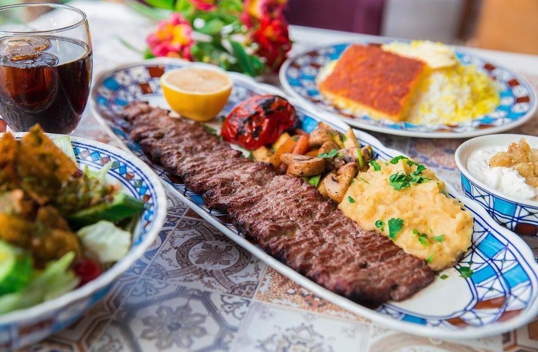 کافه رستوران شمعدونی