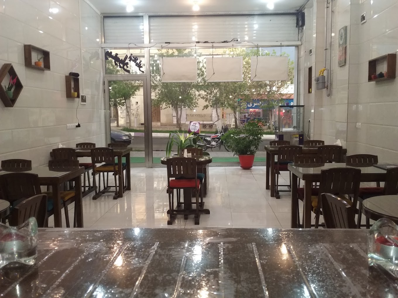 رستوران برژین