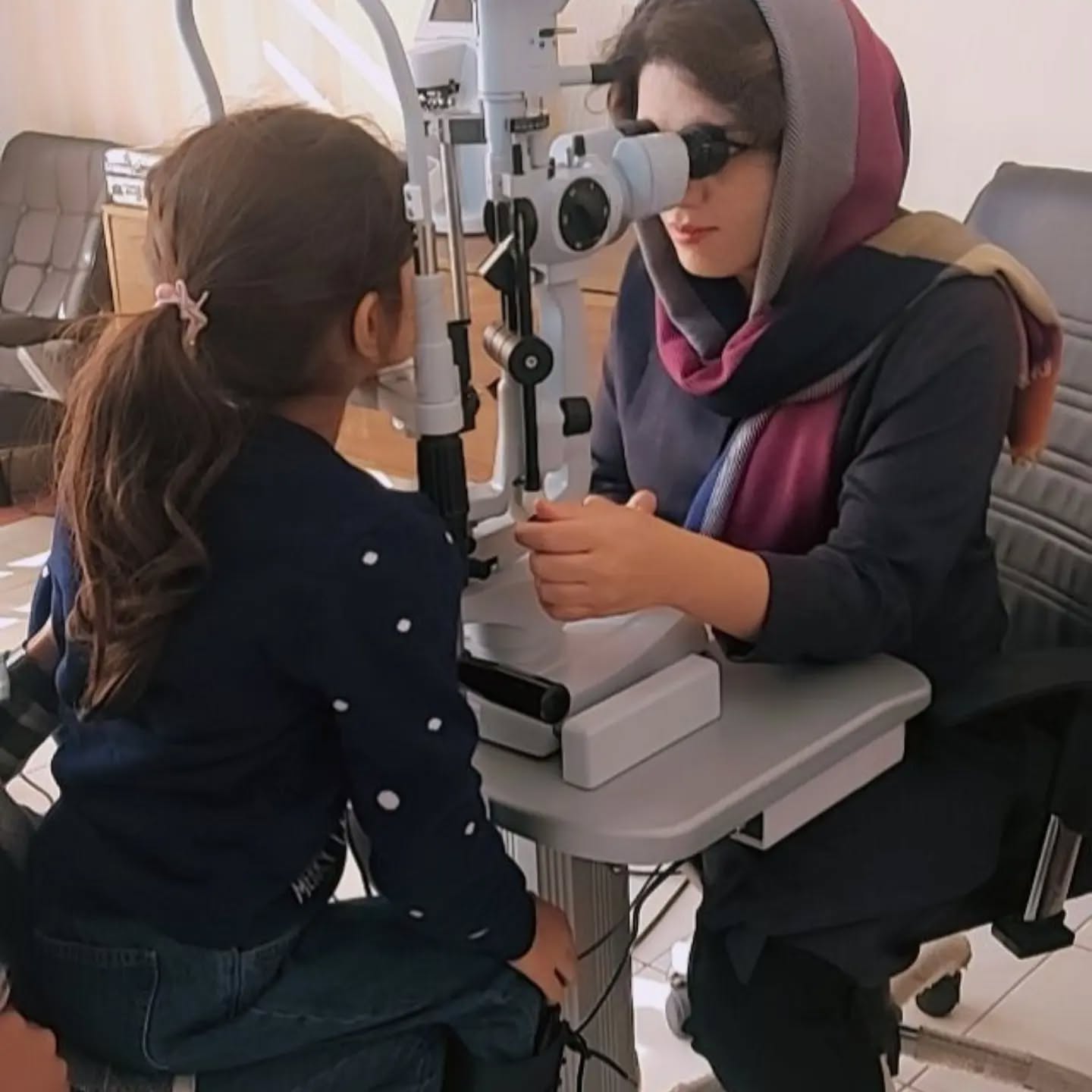 متخصص چشم بیتا زعیم آزاد