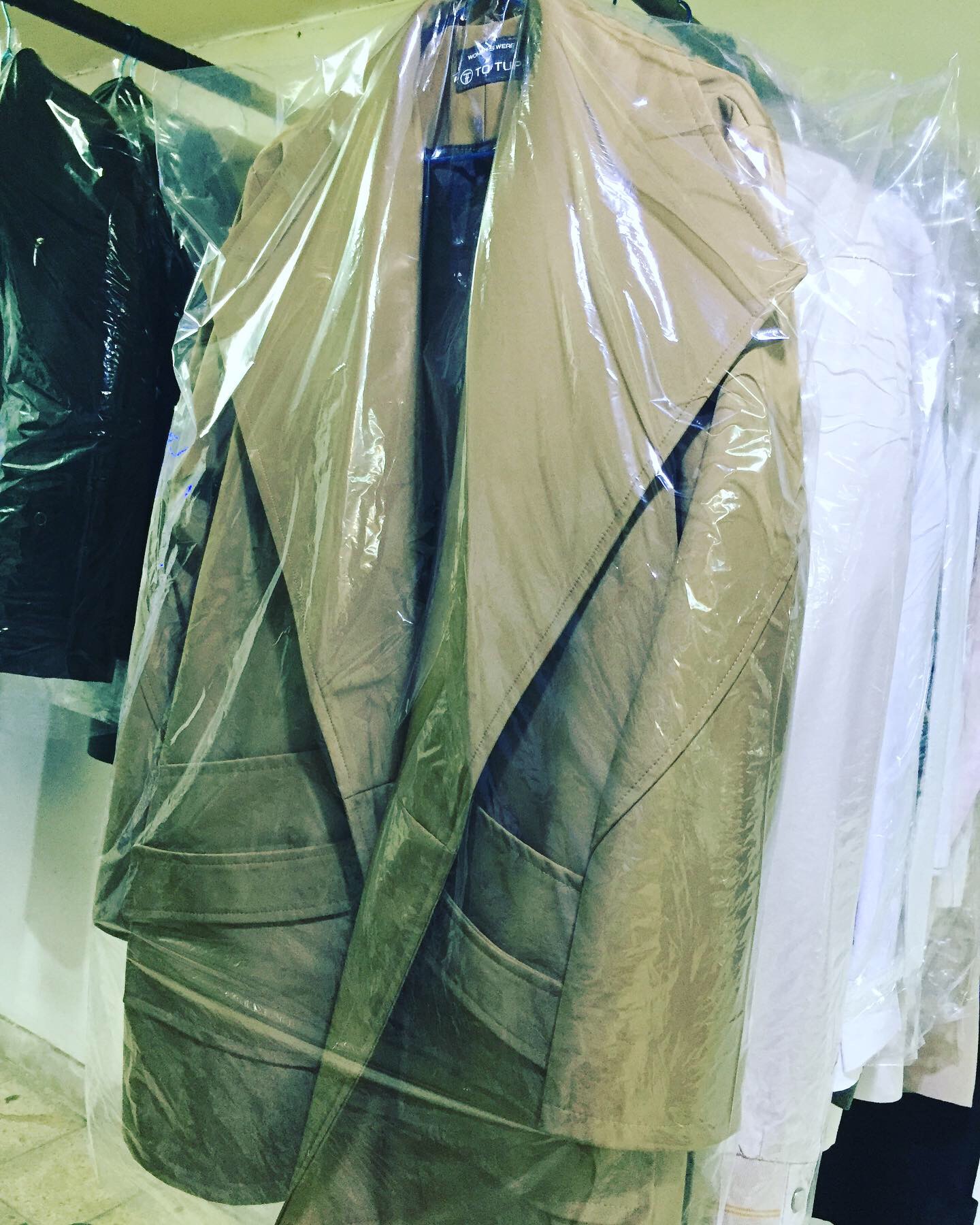 خشکشویی و سفید شویی دانشگاه خرمی