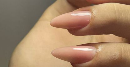 مرکز تخصصی کاشت ناخن مریم قنبریان