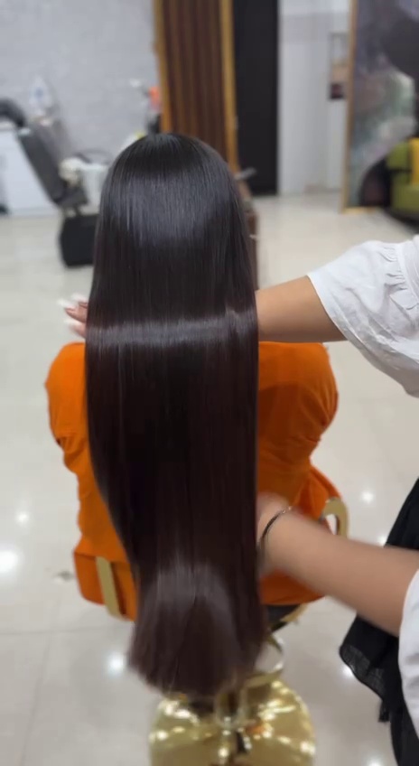 خدمات تخصصی احیا و کراتین مو یکتا