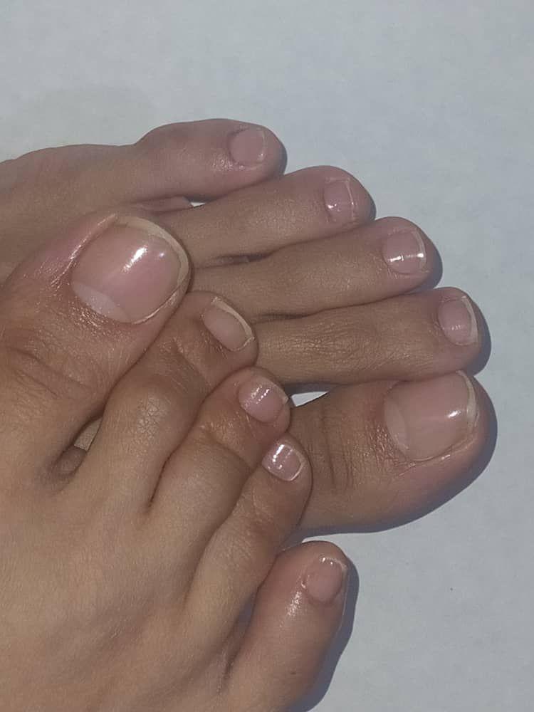 خدمات تخصصی کاشت ناخن فرشته