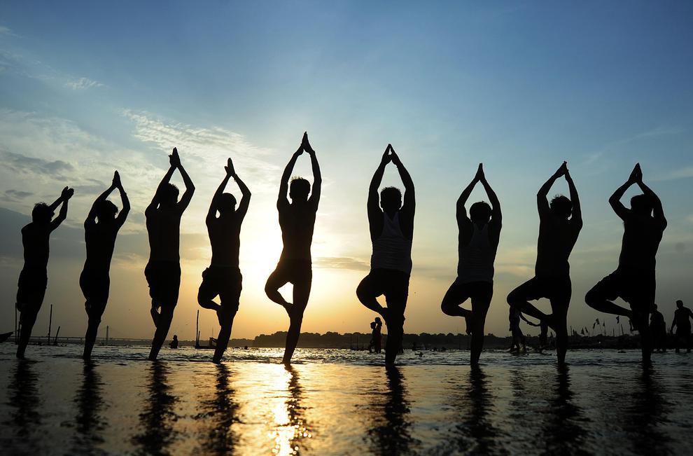 باشگاه یوگا سینا