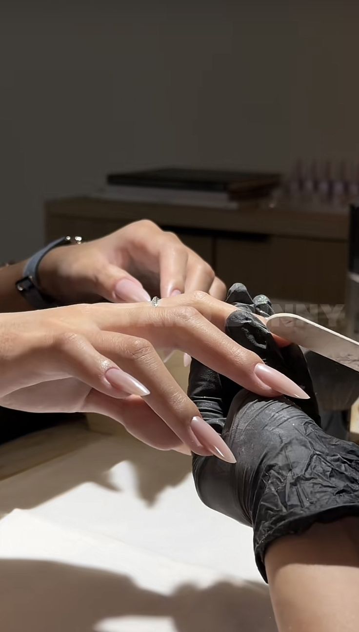 خدمات تخصصی ناخن الهه کردستانی