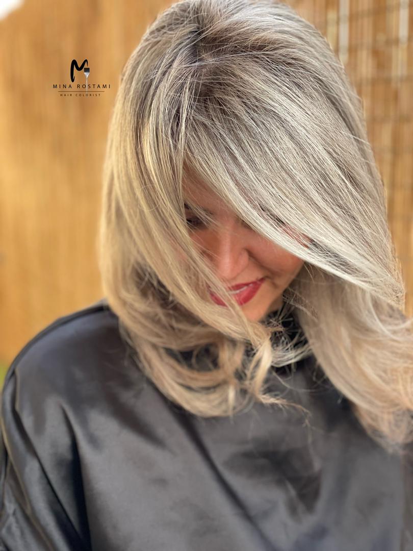 خدمات رنگ و لایت مینا رستمی