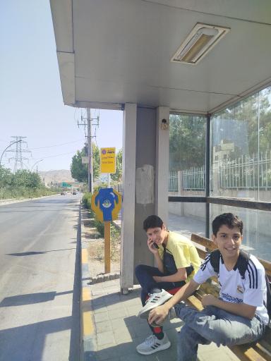 ایستگاه اتوبوس مجتمع ورزشی فرومندی
