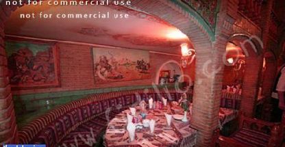 رستوران سنتی عالی قاپو