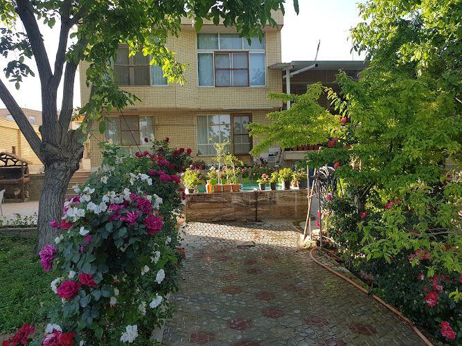 باغ ویلا، استراحتگاه گردشگران چادگان