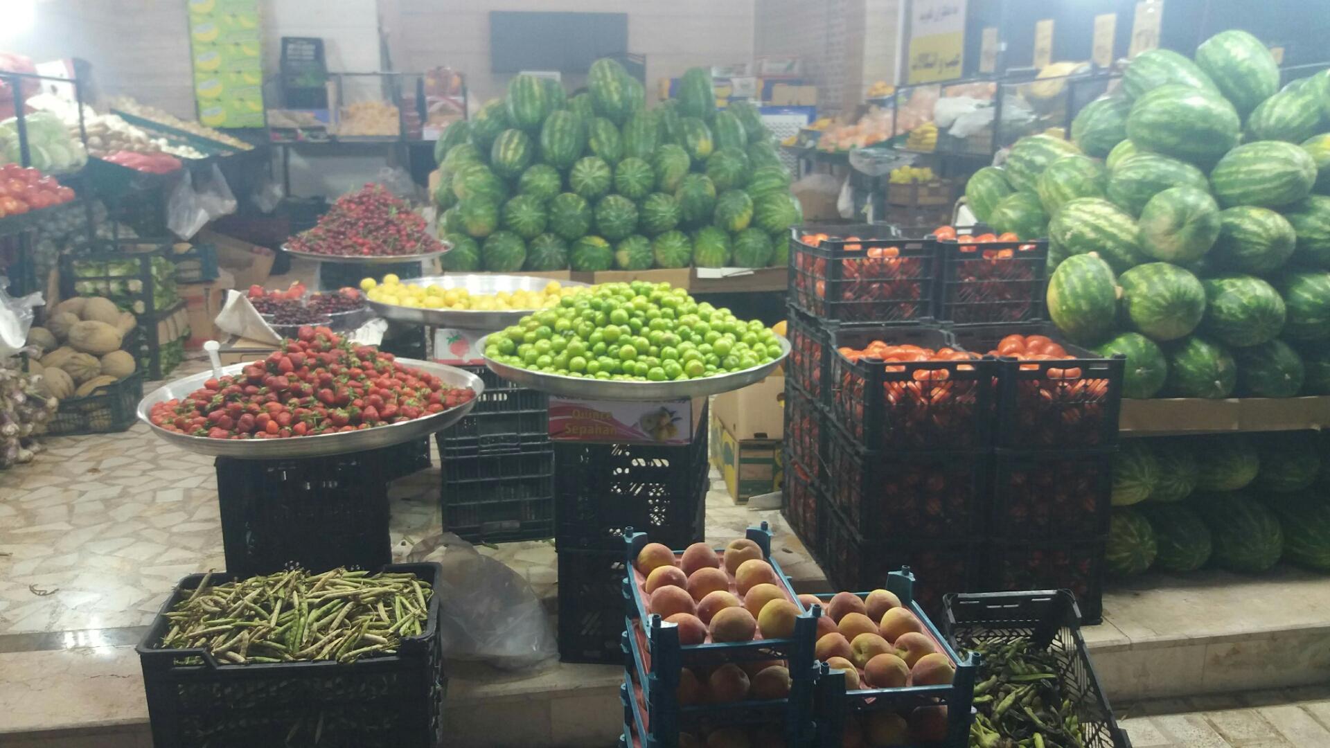 میوه فروشی عمو حسن