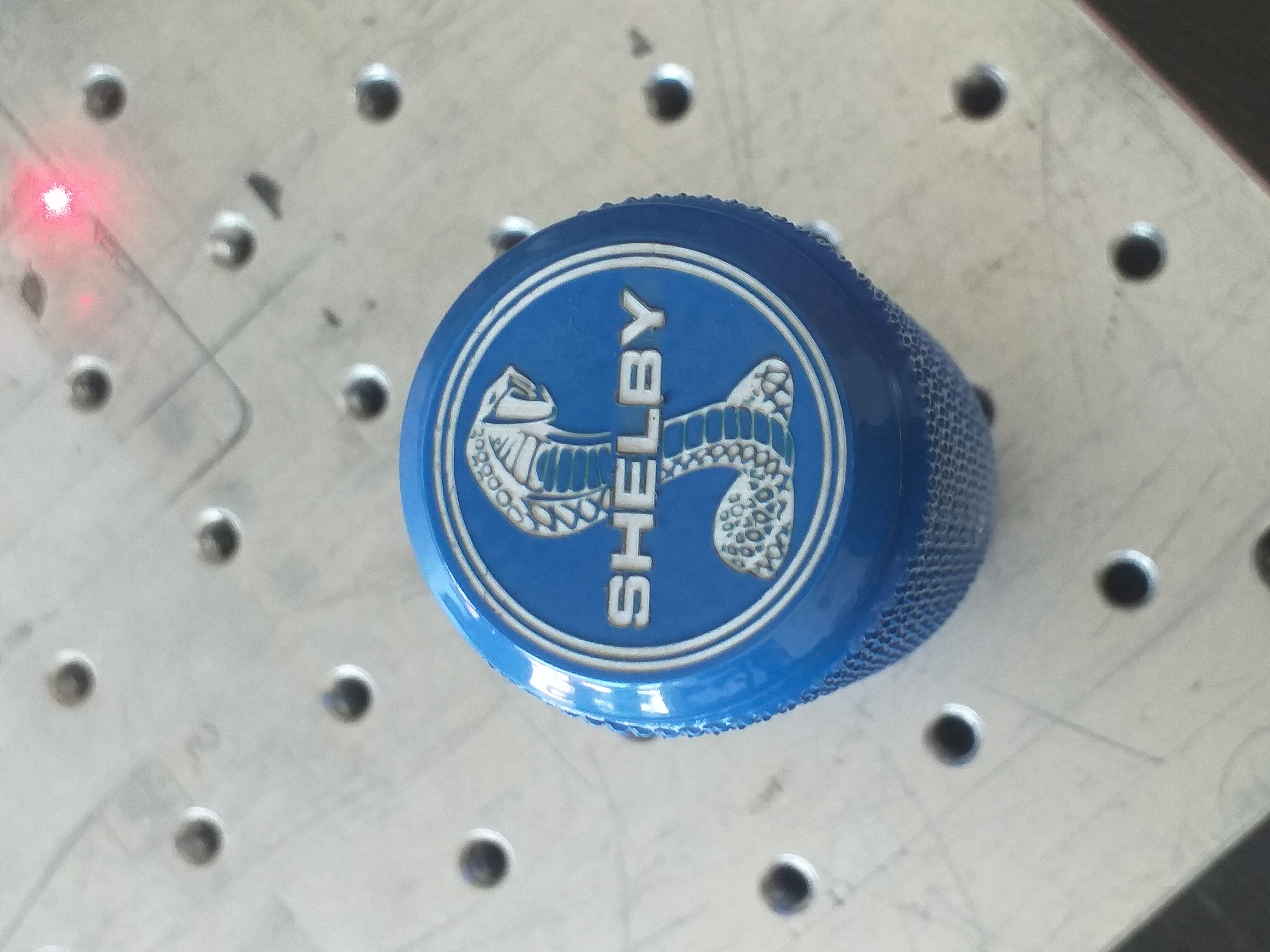 خدمات حکاکی لیزر آکام