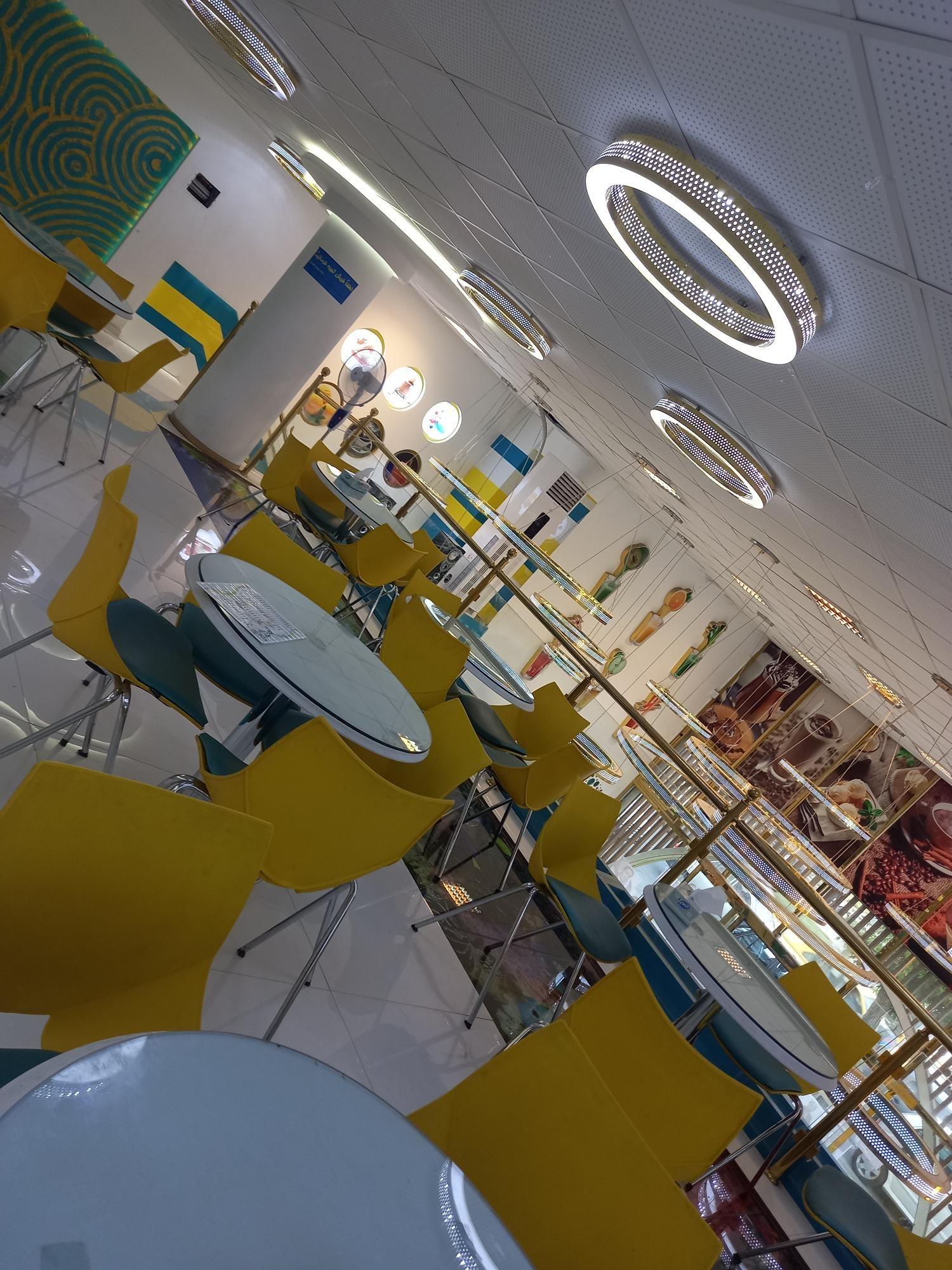 کافه بستنی قصر یخی اردبیل