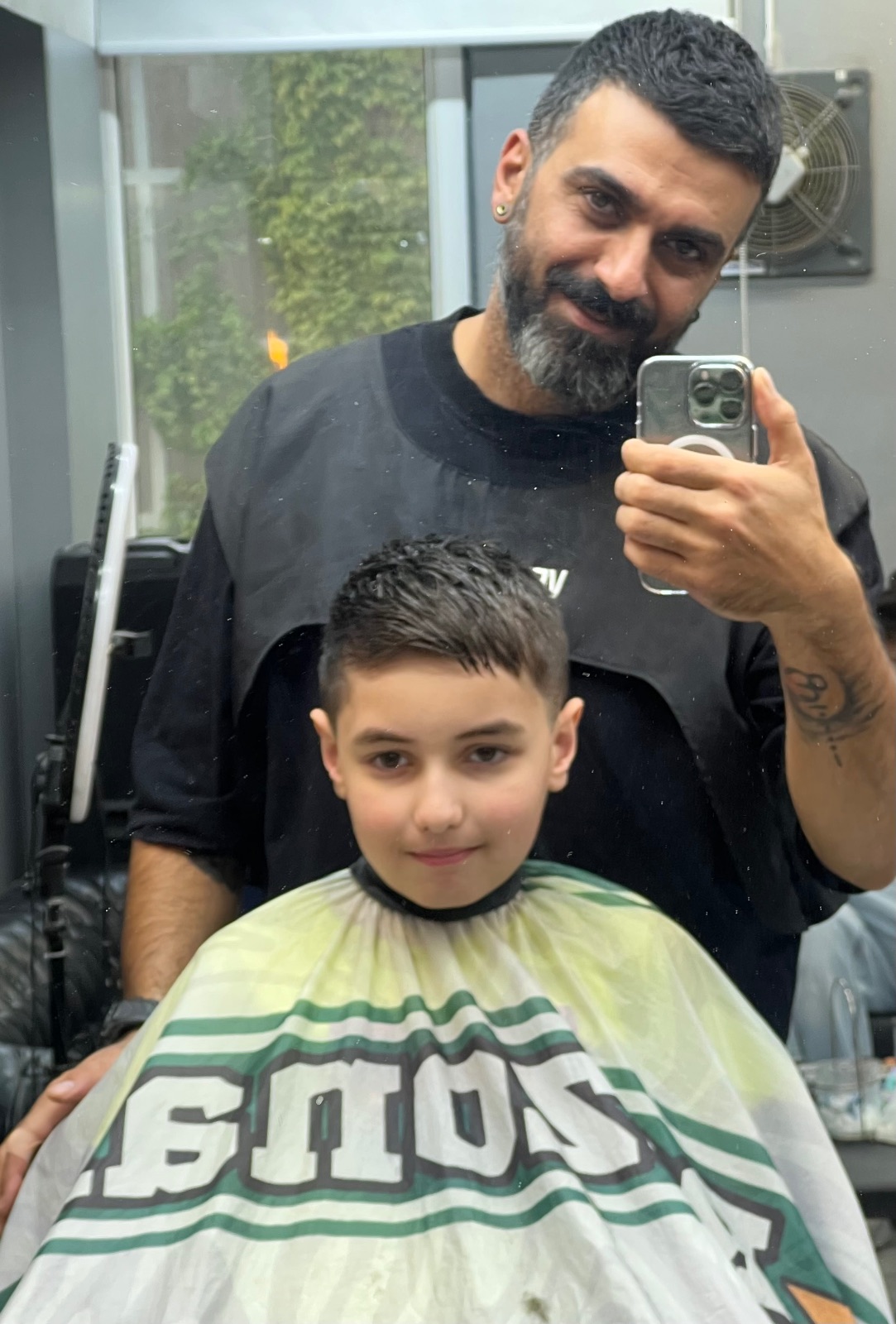 آرایشگاه فرزاد ملاجعفر