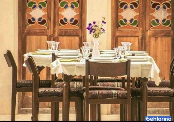 هتل تاریخی خانه آقازاده ابرکوه 