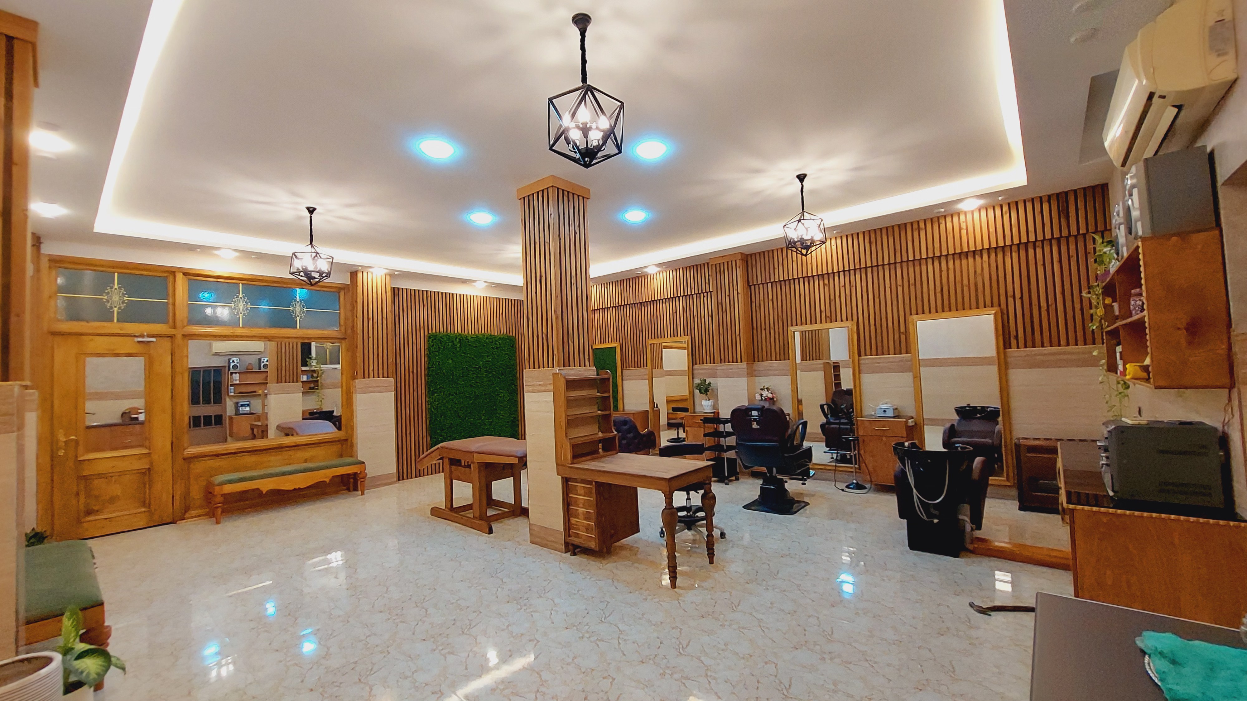 سالن زیبایی ماه بانو