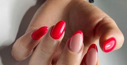 خدمات تخصصی کاشت ناخن ملینا