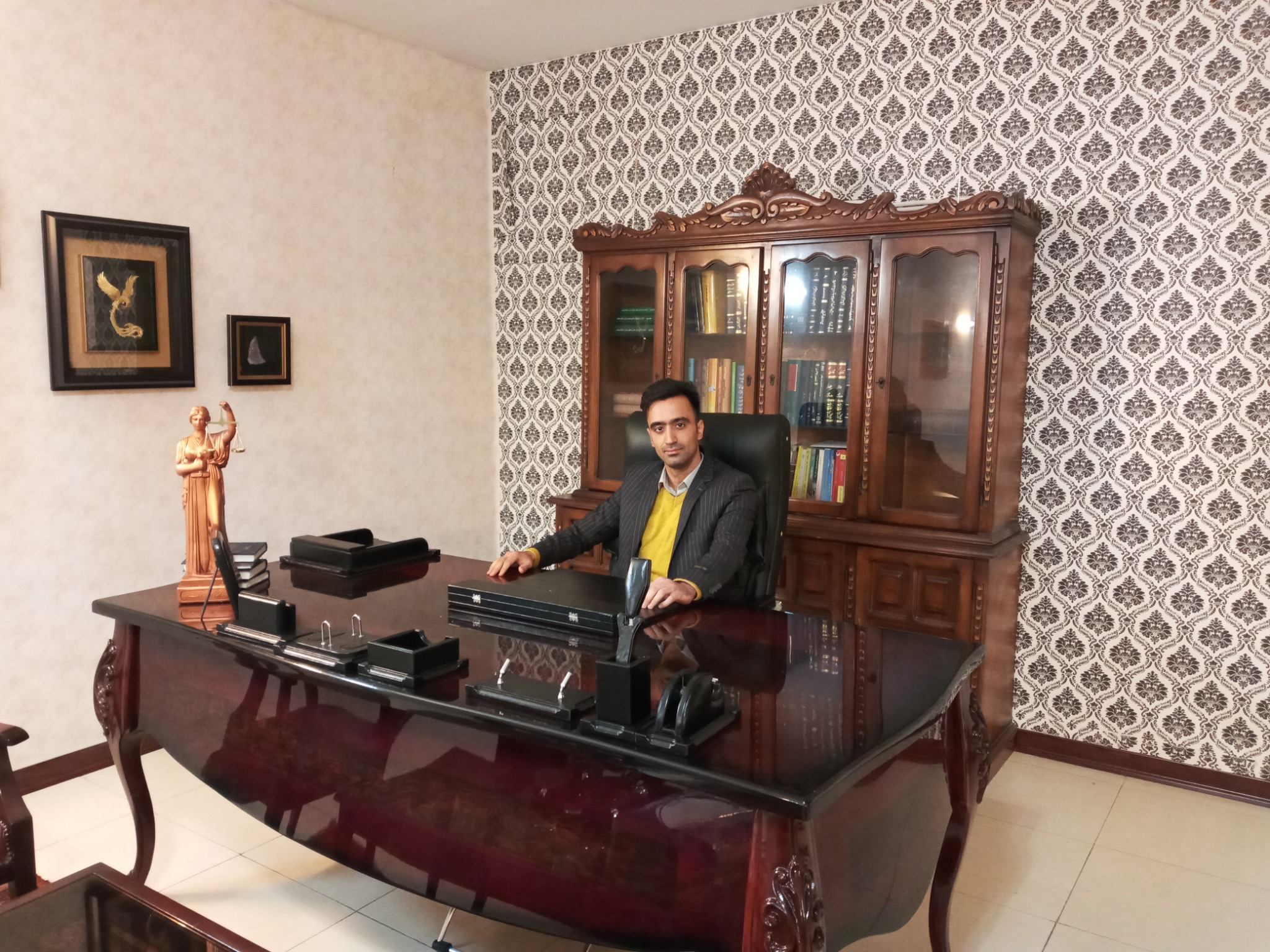 گروه وکلای حقوقی اکباتان