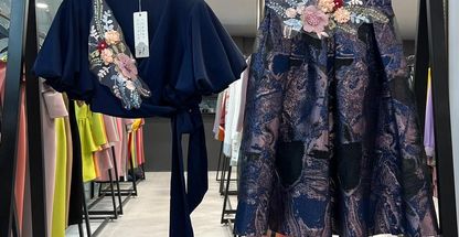 پوشاک نقره ای