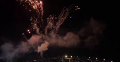 آتش بازی و نورافشانی شهاب افشان