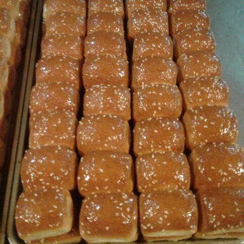 شیرینی فروشی خوشه