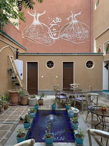 VESAL Traditional Hotel