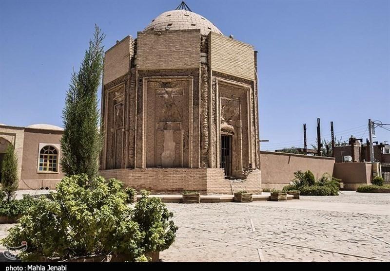 مقبره خواجه اتابک