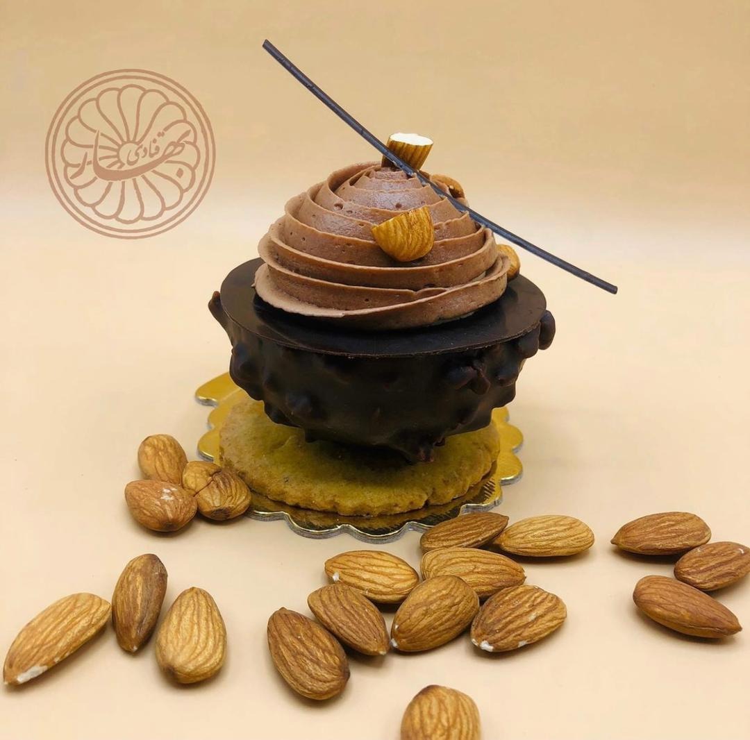 قنادی بهار سرچشمه