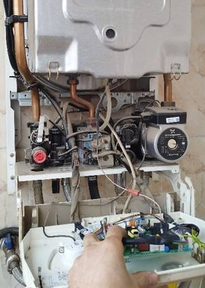 HOME SERVICE BARTAR خدمات فنی و تاسیساتی