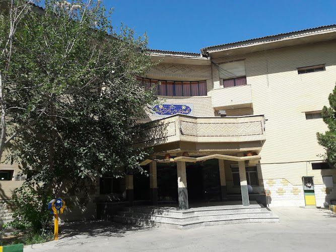22 Bahman Hotel