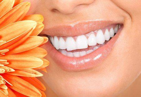 مرکز تخصصی دندانپزشکی لبخند رویایی
