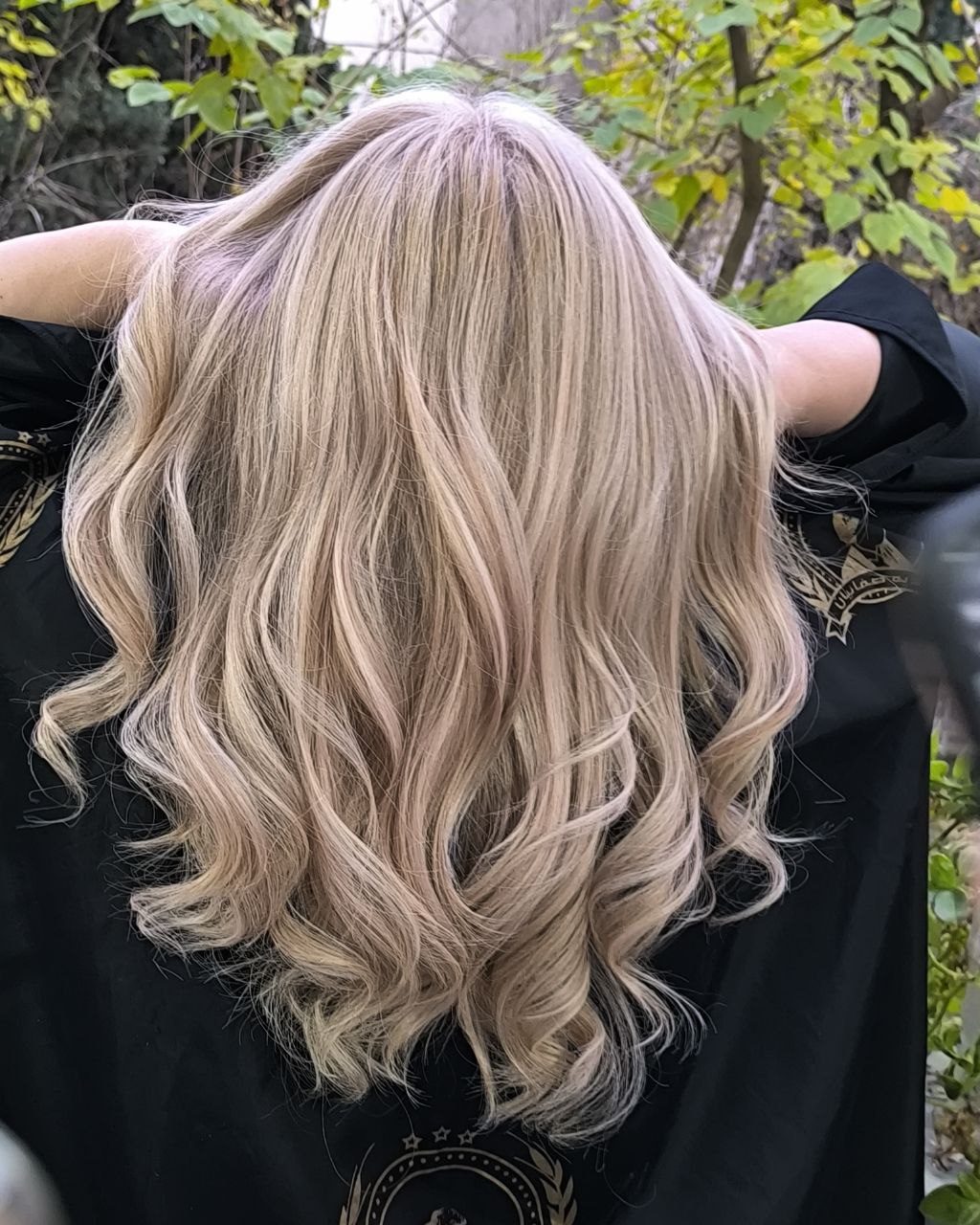 مرکز رنگ و لایت و کراتین احیا مو