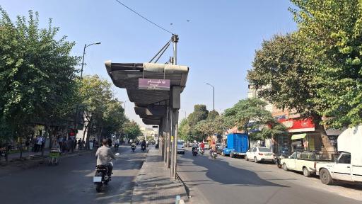ایستگاه اتوبوس ابتدای خیام