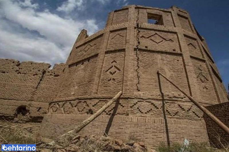 ارگ تاریخی بهارستان (باغ زرشکی)