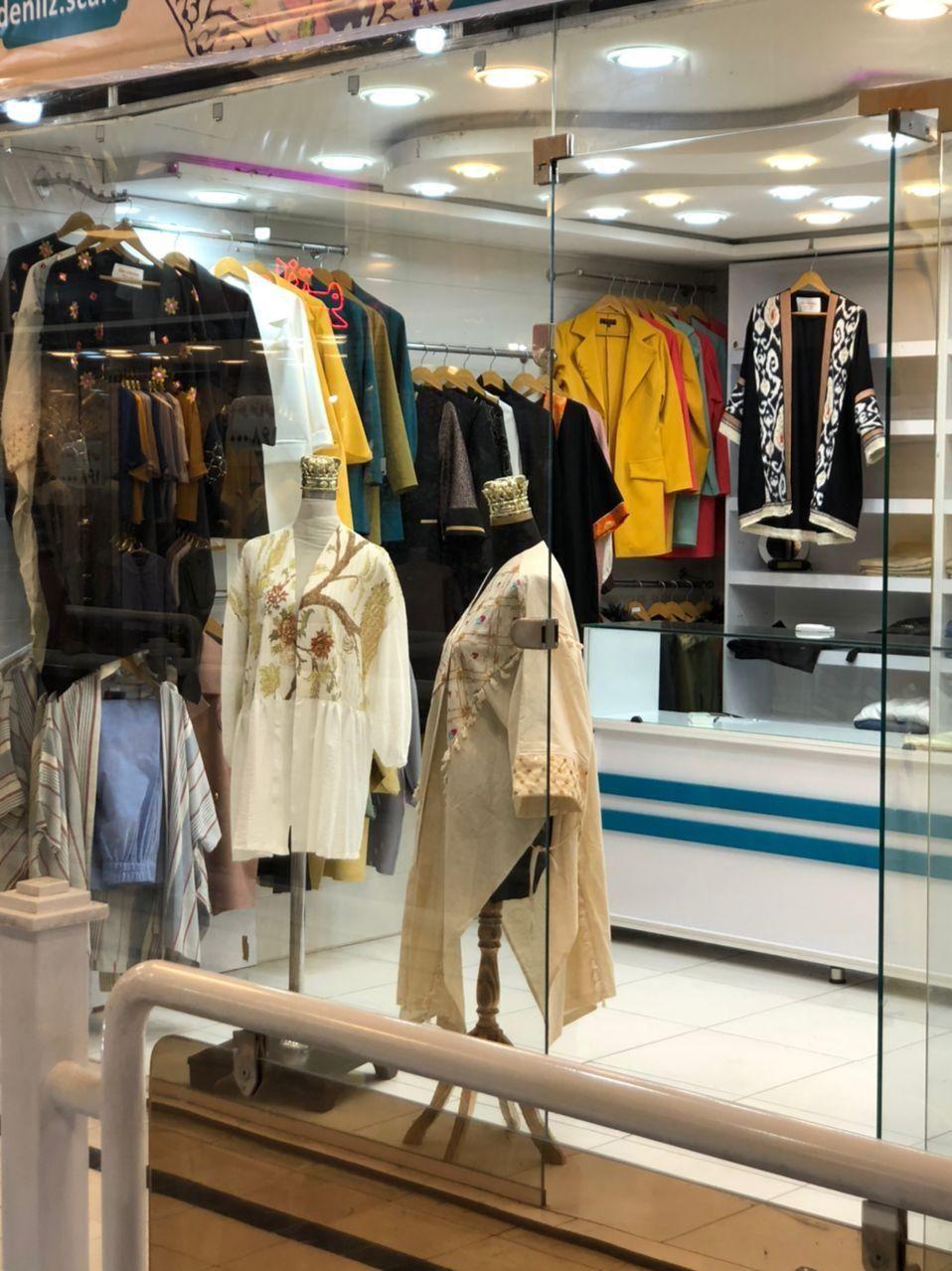 پوشاک زنانه تاج