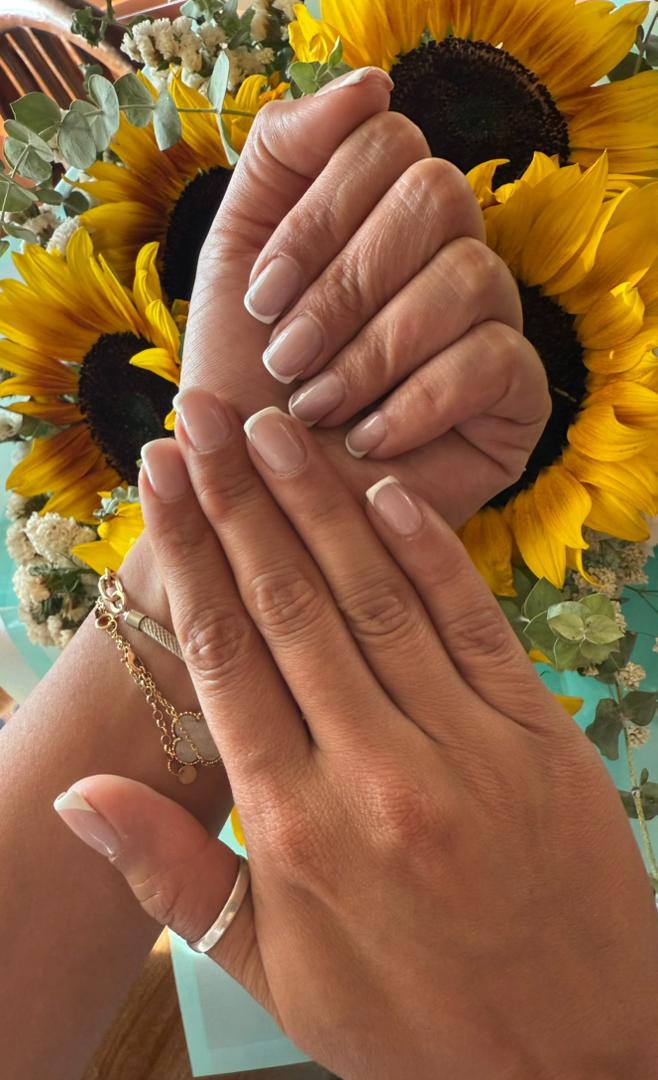 سالن تخصصی خدمات ناخن سمیرا