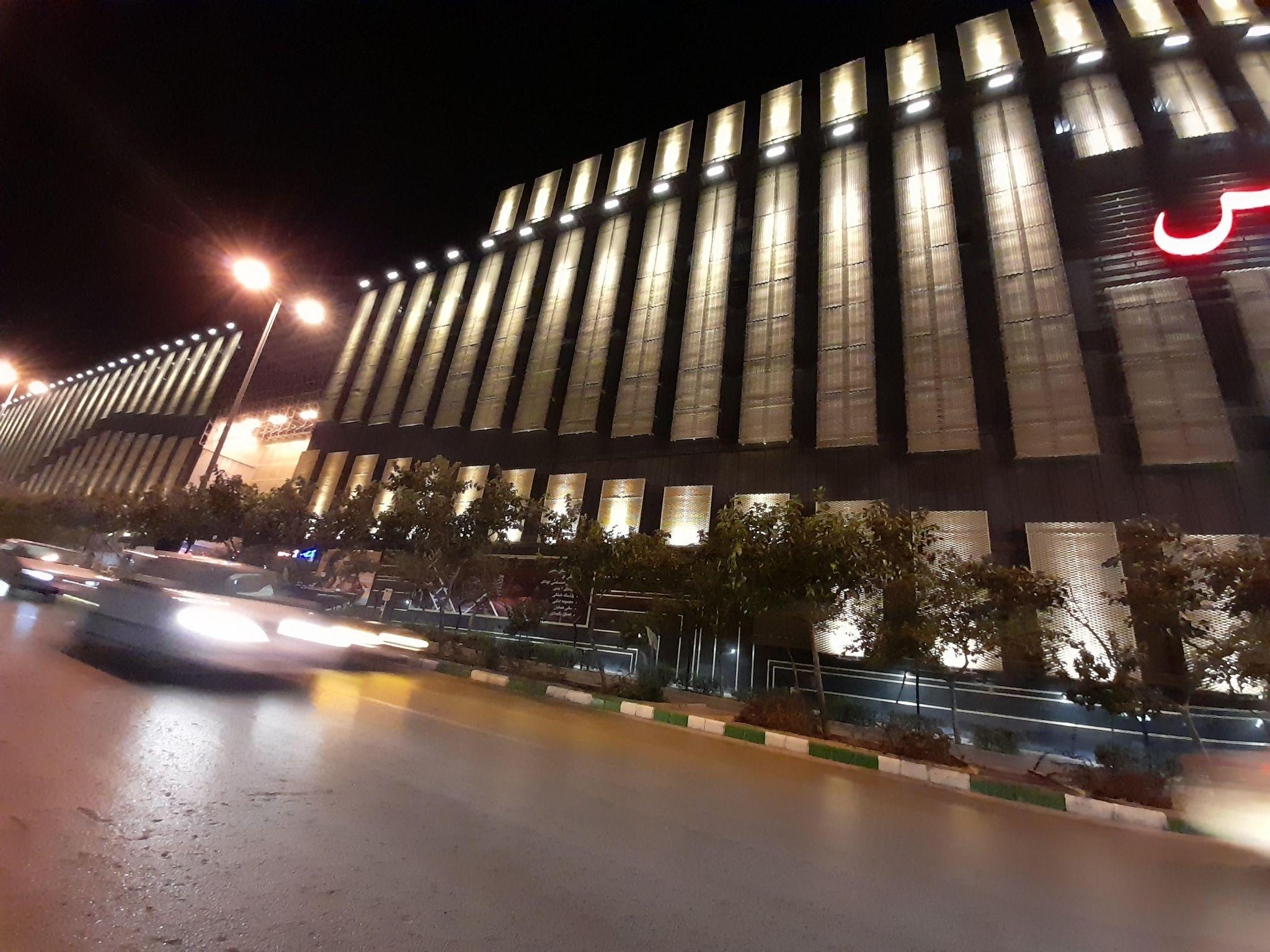 بازار بزرگ اطلس