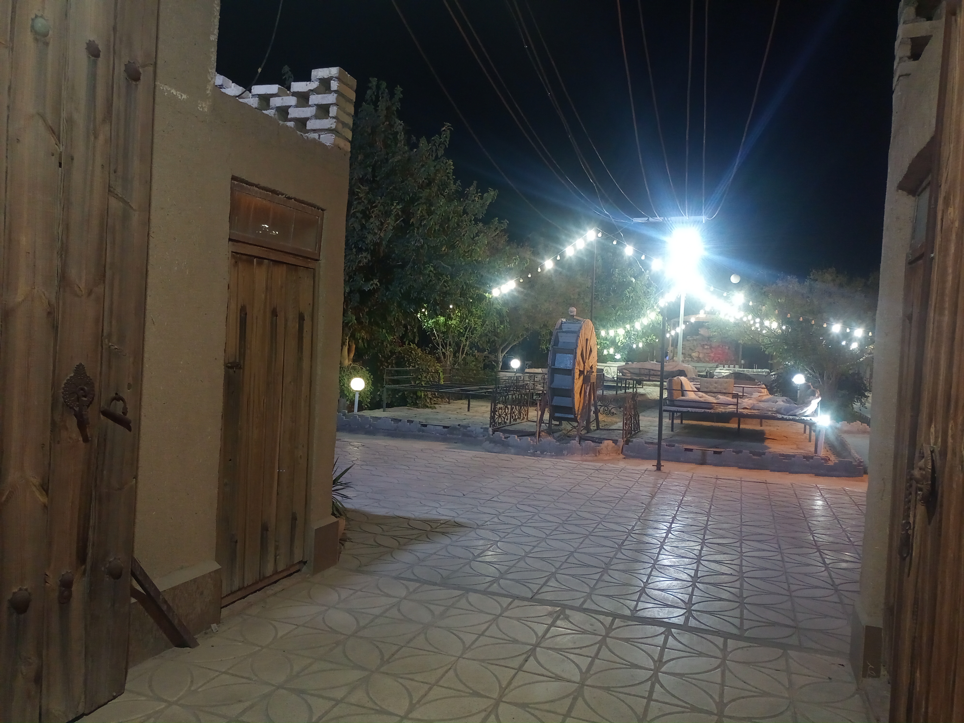 رستوران بابا حاجی