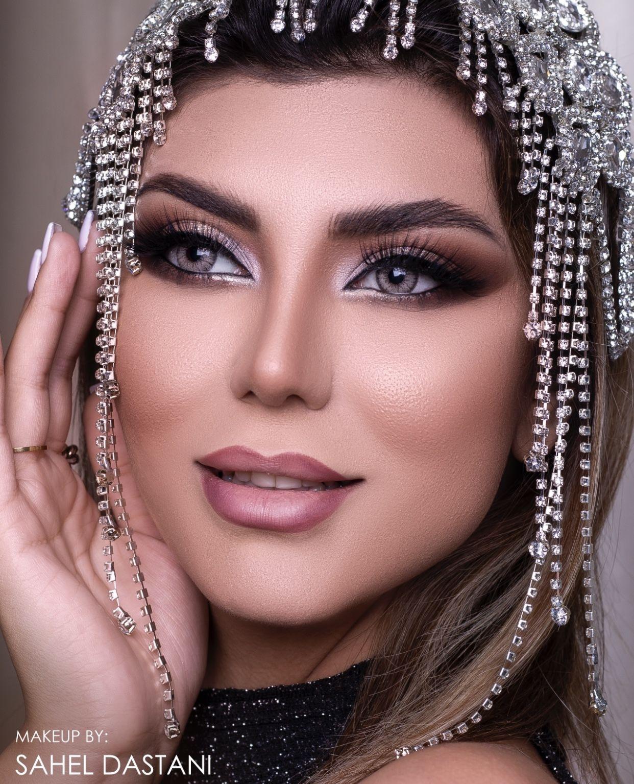 آموزش تخصصی میکاپ خانم دستانی