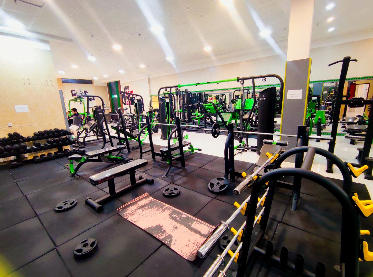 باشگاه بدنسازی آسمان شرق