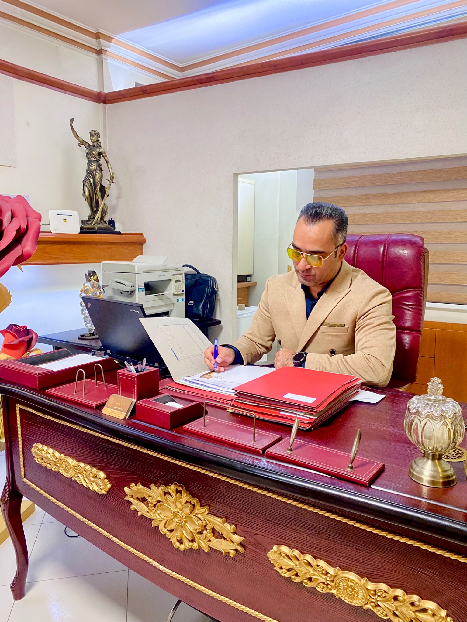 مهدی شایان منفرد وکیل پایه یک دادگستری