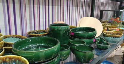 آوای ترنم ظروف سفالی خام لعابی میناکاری