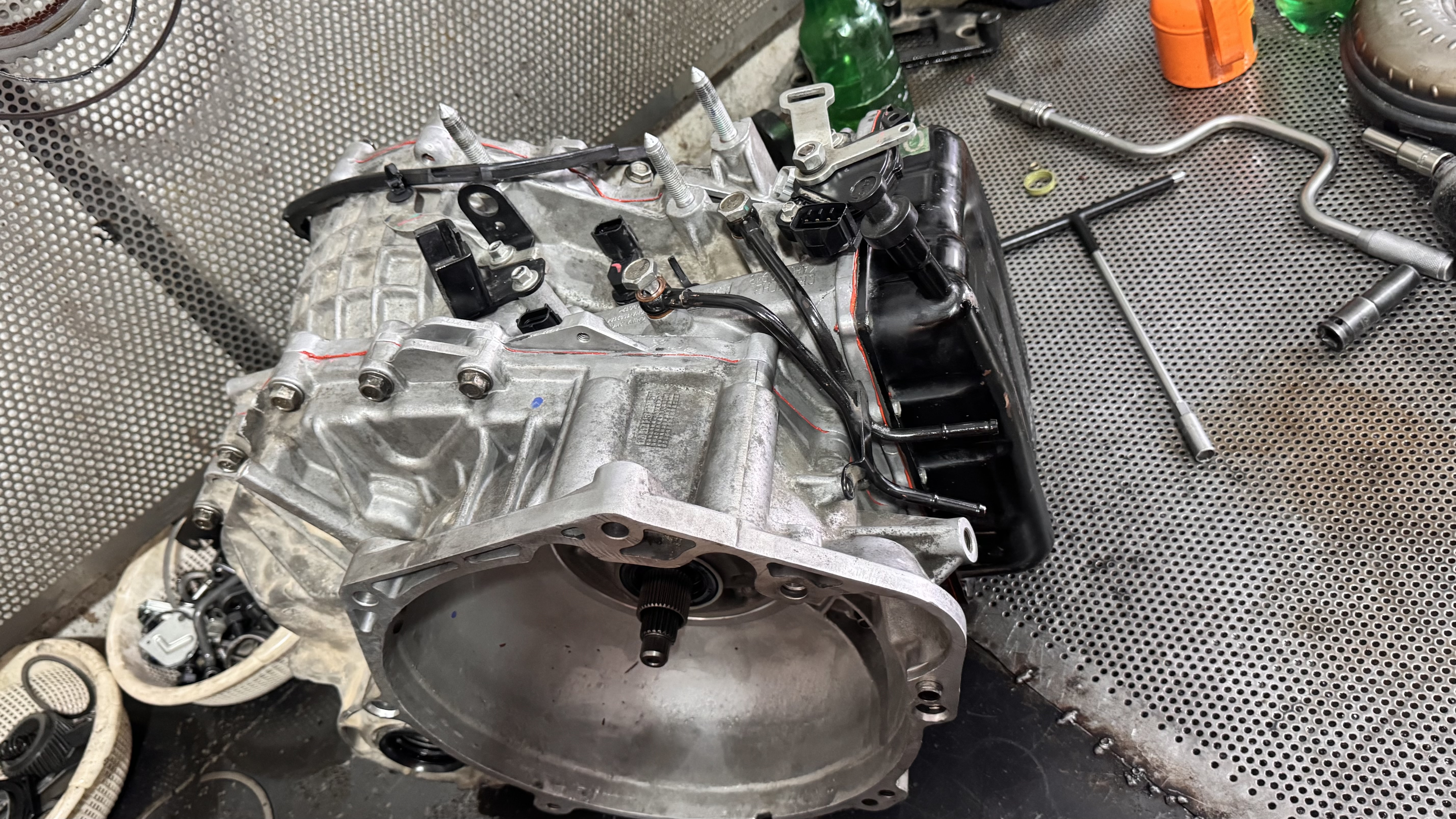 کلینیک فوق تخصصی گیربکس اتوماتیک ساری