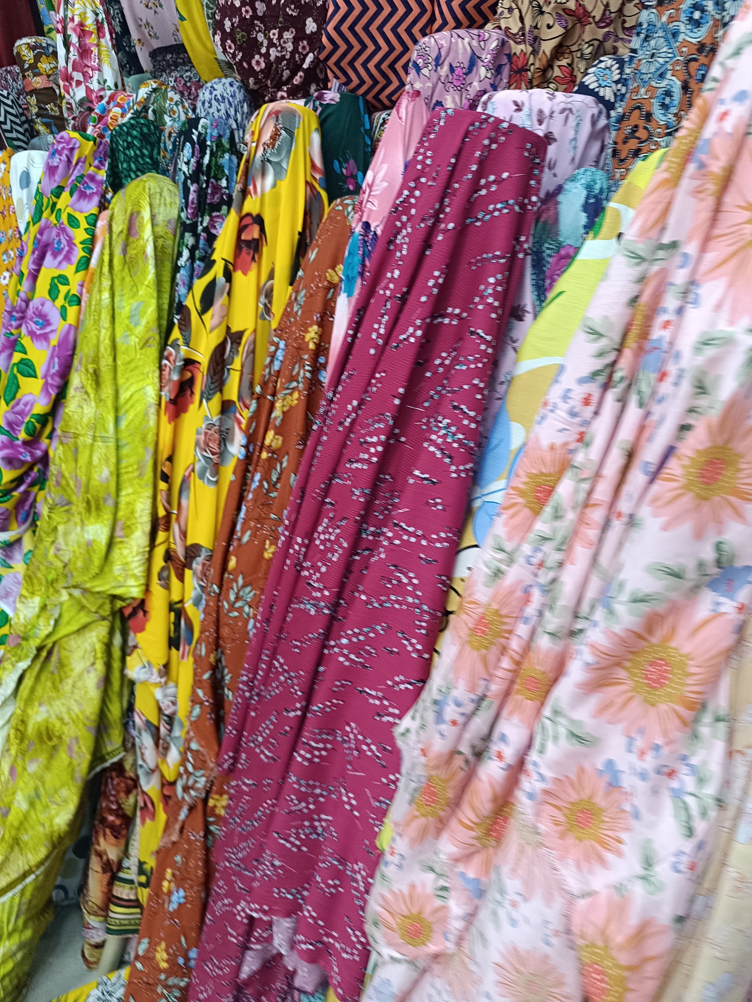 پارچه ارزان کاروان